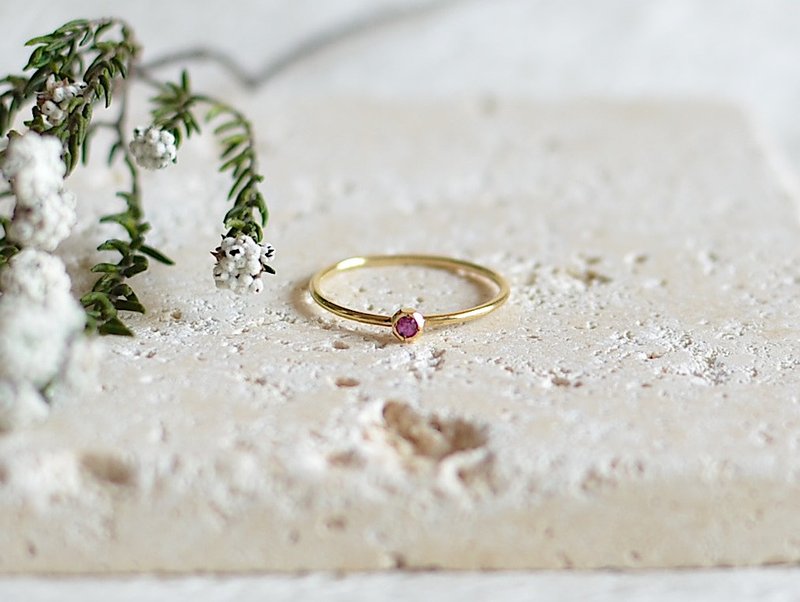 K18 戒指鵝卵石-紅寶石- - 戒指 - 寶石 