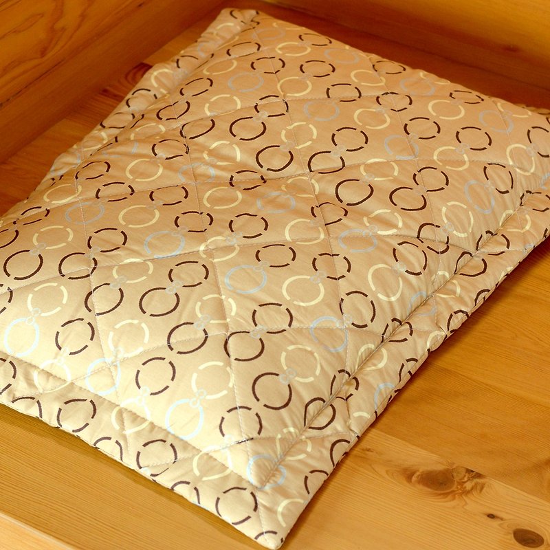 台湾サイプレスボールビーズ快適な枕-クラシックゴールド| SGSを使用して検査に合格し、寝室で安らかな眠りを作ります - 枕・クッション - 木製 ゴールド