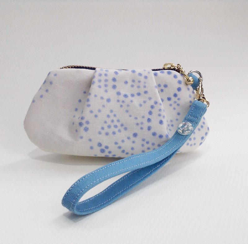 Hand wallet. Shells. Cloth (blue little) - กระเป๋าใส่เหรียญ - วัสดุอื่นๆ สีน้ำเงิน