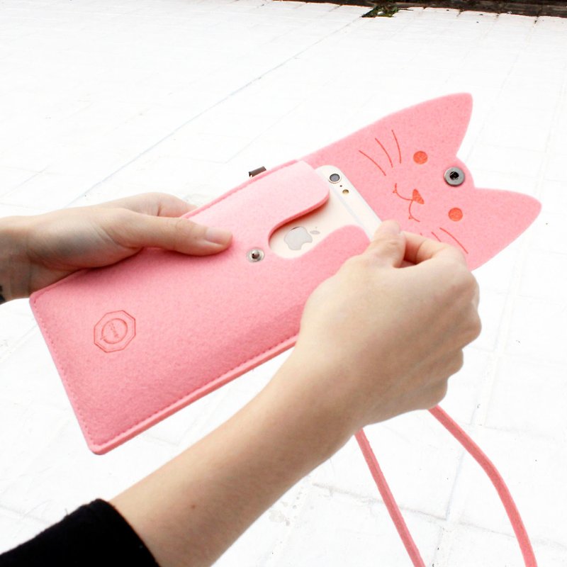 打開一隻貓-貓咪手機包Portable package/附頸帶-Pink Cat 粉紅貓 - 化妝包/收納袋 - 羊毛 粉紅色