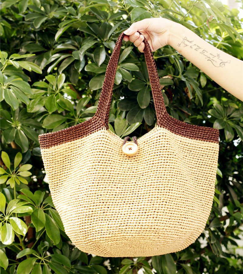 [Good] summer day hand-made wooden buckle woven-straw color rattan bag - กระเป๋าแมสเซนเจอร์ - วัสดุอื่นๆ หลากหลายสี