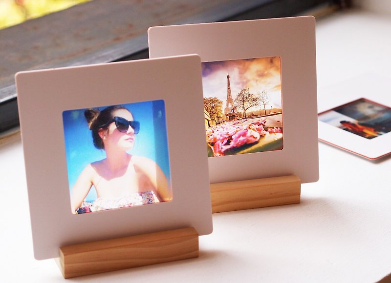 personalized gifts-glimmer Card( card 6 pics and wooden stand 2pics) - การ์ด/โปสการ์ด - วัสดุกันนำ้ หลากหลายสี