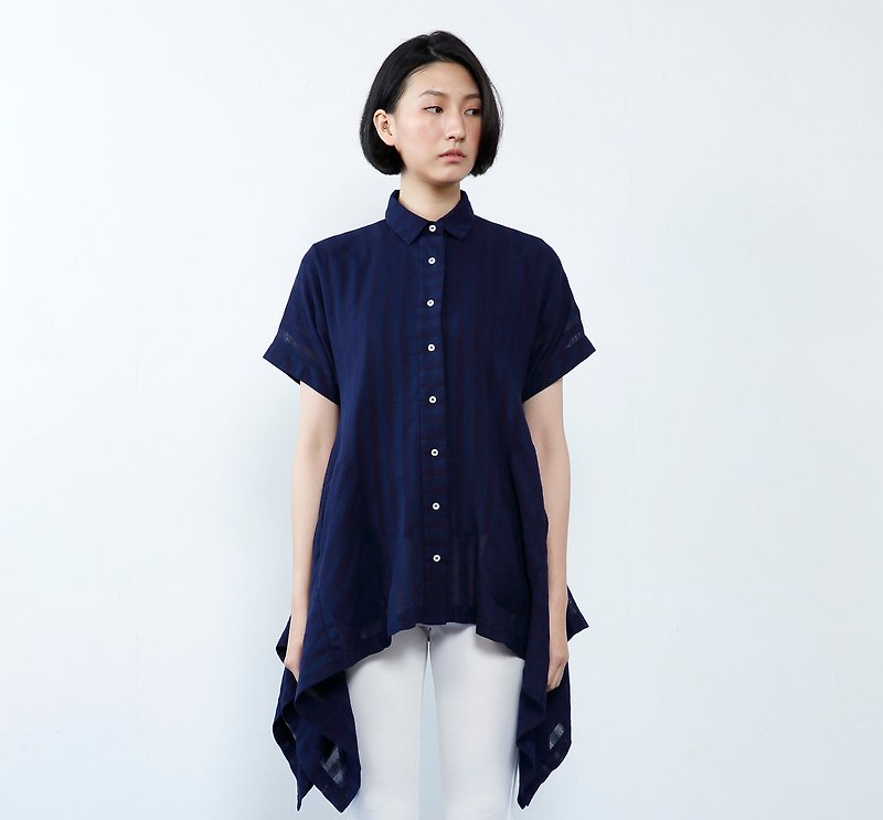 [Clear product] Life is meeting different people Maren- Indigo umbrella short sleeve blouse - Women's Shirts - Other Materials Blue