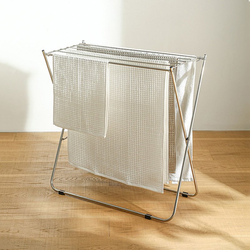 Japan Shuangshan 304 Stainless Steel folding pillow/towel/bath towel drying rack - ตะขอที่แขวน - สแตนเลส สีเงิน
