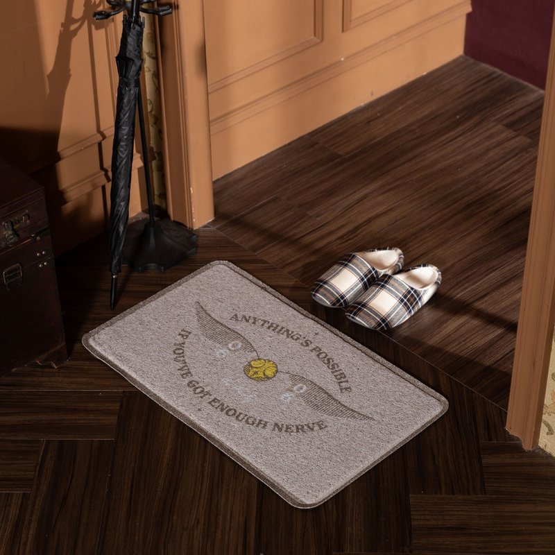 Lipot Golden Detective Robbery Map Entrance Mat Scraping Mud Mat 45x75cm Gift - ของวางตกแต่ง - วัสดุอื่นๆ สีทอง