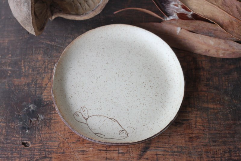 Round plate with Seal - Plates & Trays - Pottery Khaki