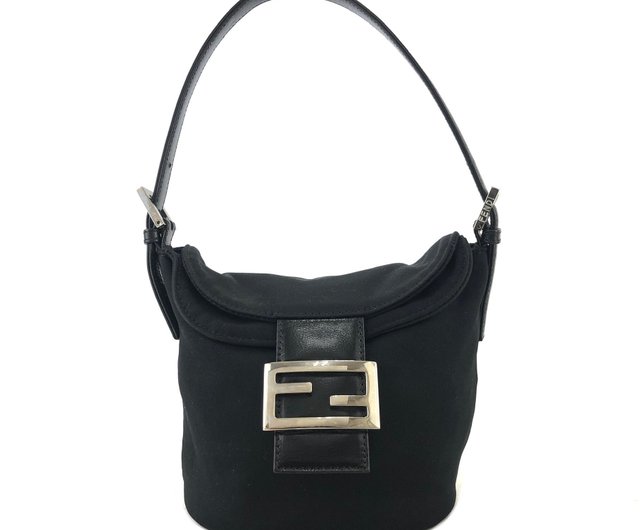 日本直送 名牌中古包 】FENDI フェンディ FFロゴ レザー ナイロン