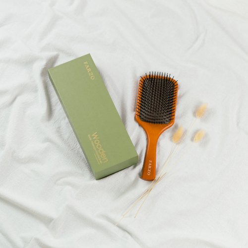 100%正規品　ヒグチユウコ展　台湾限定　ヘアブラシ くし 櫛 コーム　ブラシ 100%正規品 ヒグチユウコ展 台湾限定 ヘアブラシ くし 櫛 コーム