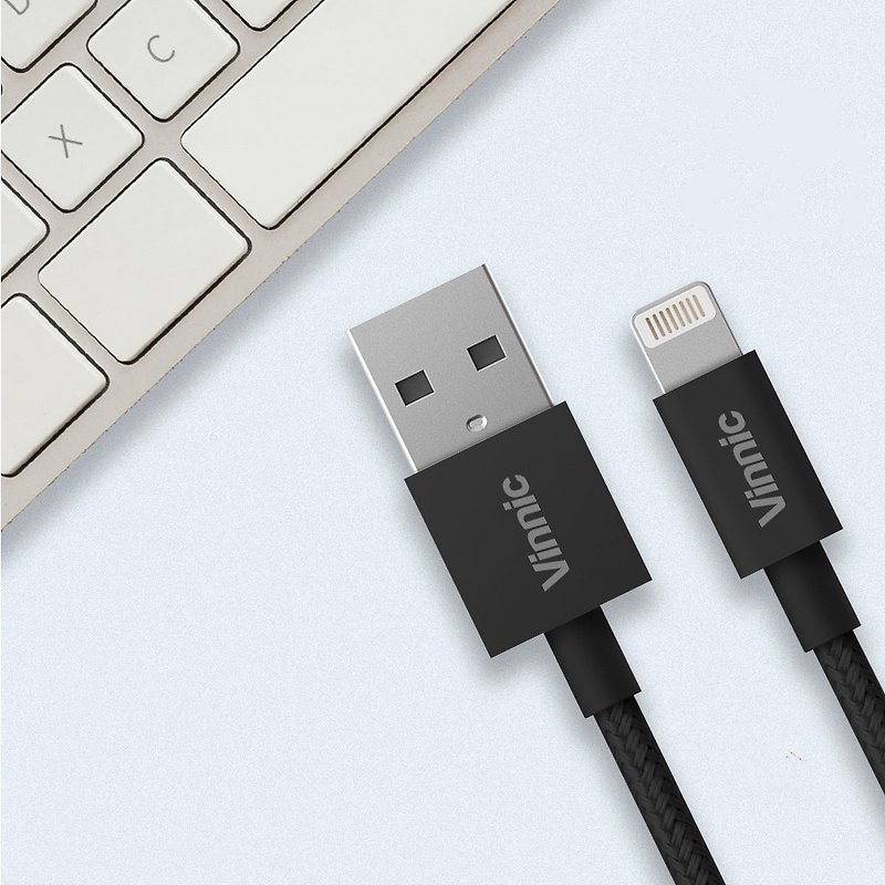 Vinnic USB-A to MFi Lightning Cable - ที่ชาร์จ - วัสดุอื่นๆ สีดำ