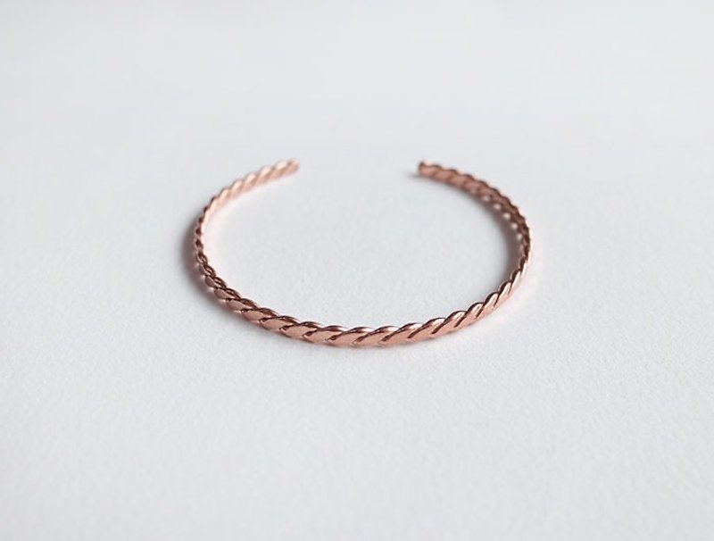 Ni.kou red copper twist bracelet - Bracelets - Other Metals 