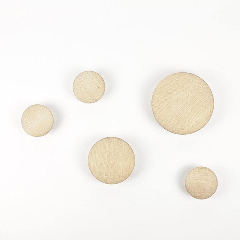 The Dots Log Hook (Single) | Muuto - Hangers & Hooks - Wood Multicolor