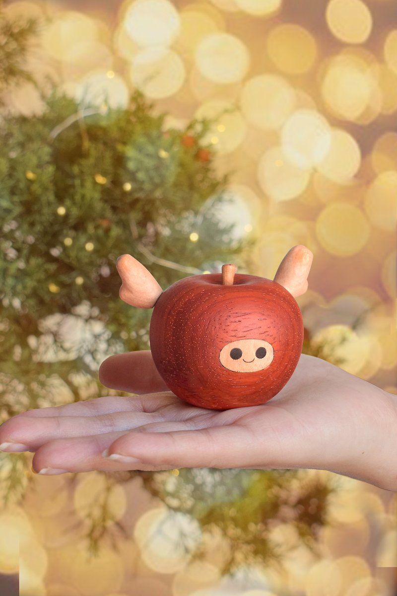Little apple solid wood cute healing desktop ornaments gift for friends and besties for Christmas - Items for Display - Wood 