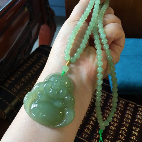 和田玉（ホータン玉）晴水（チンスイ）大仏ペンダント、和田玉晴水