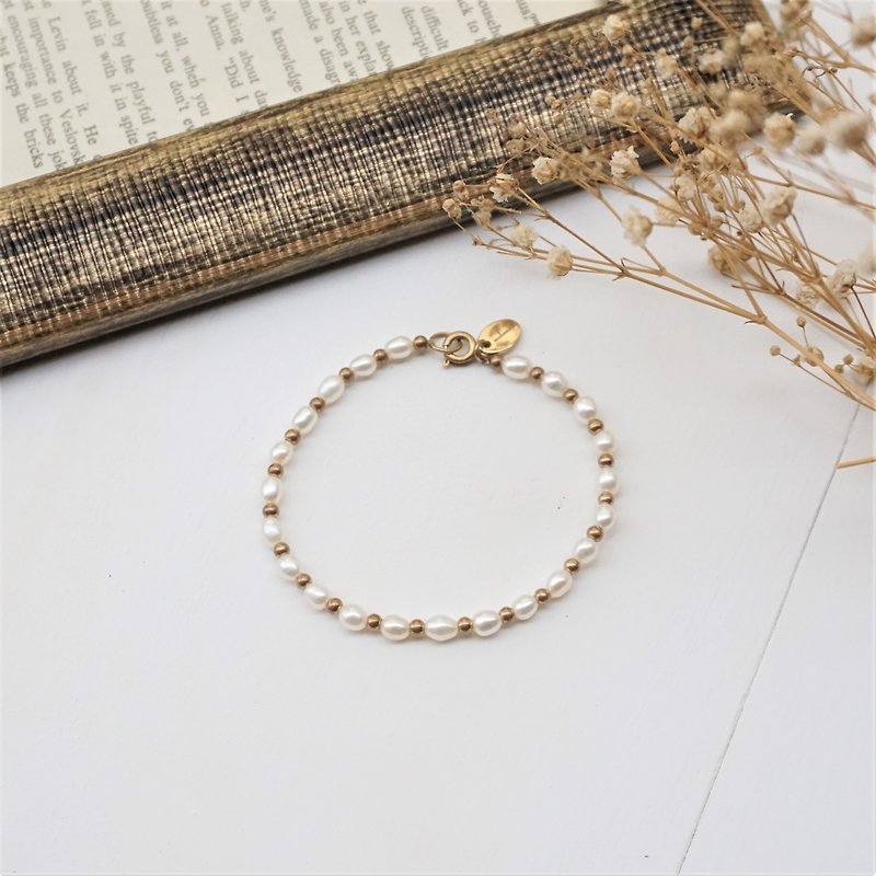 << Elegant - Freshwater Pearl Bracelet >> - Bracelets - Gemstone White