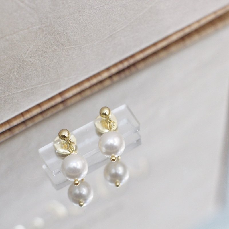 Tears of Venus | Venus Tears | Swarovski Pearl Earrings - ต่างหู - ไข่มุก ขาว