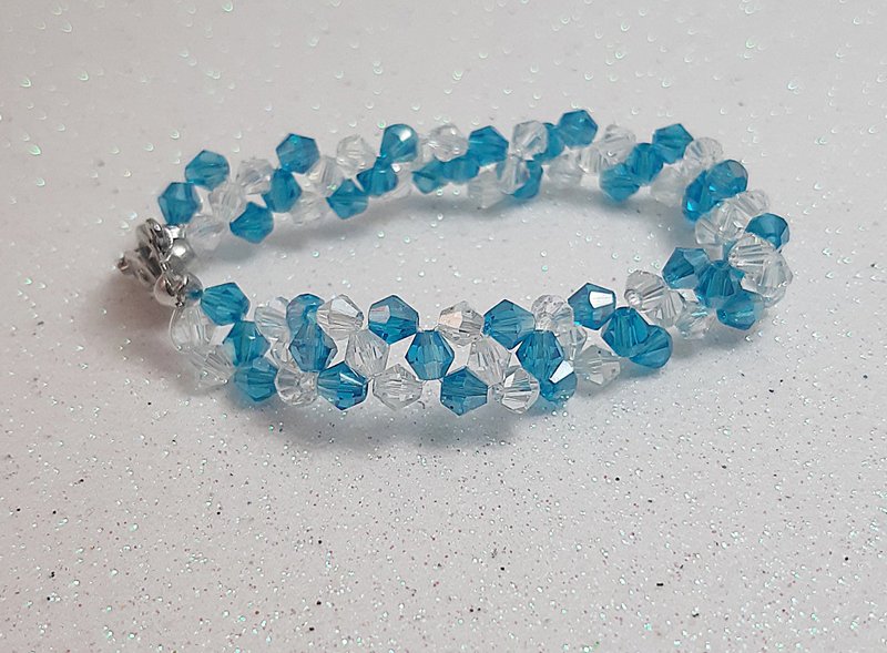 ฺBlue Handmade Casual Style Beaded Bracelet Fashion Cute Beautiful Gift - 手鍊/手環 - 塑膠 藍色