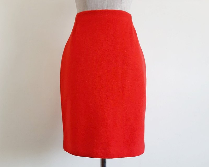 ISTANTE Vintage Red Wool Pencil Mini Skirt - กระโปรง - วัสดุอื่นๆ สีแดง