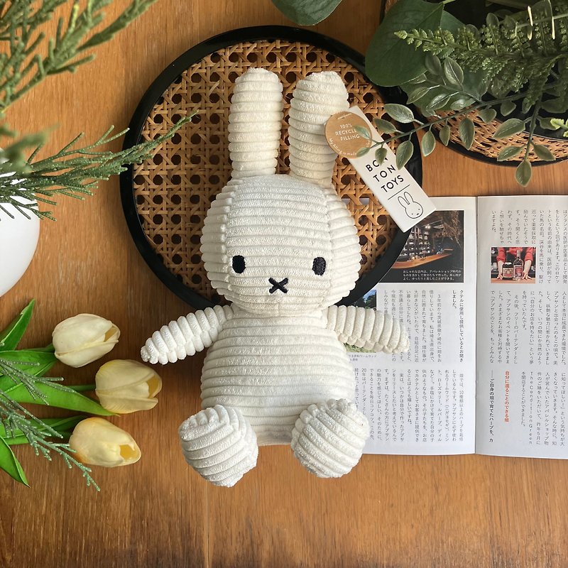 BON TON TOYS Miffy Rabbit Corduroy Stuffed Doll-White 23cm/33cm - ตุ๊กตา - เส้นใยสังเคราะห์ ขาว