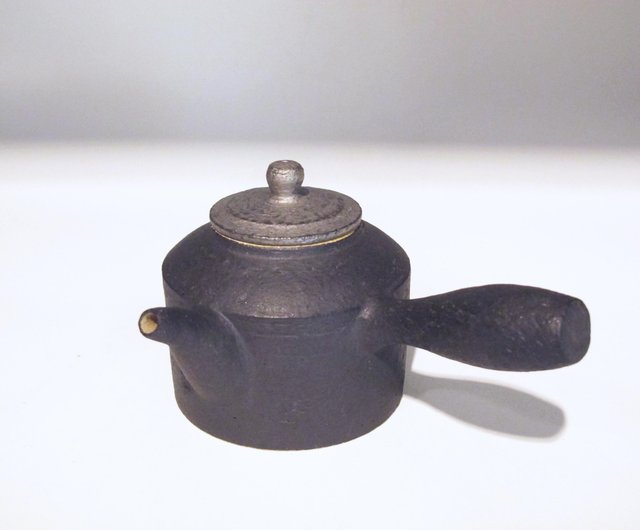 Black Glazed Teapot