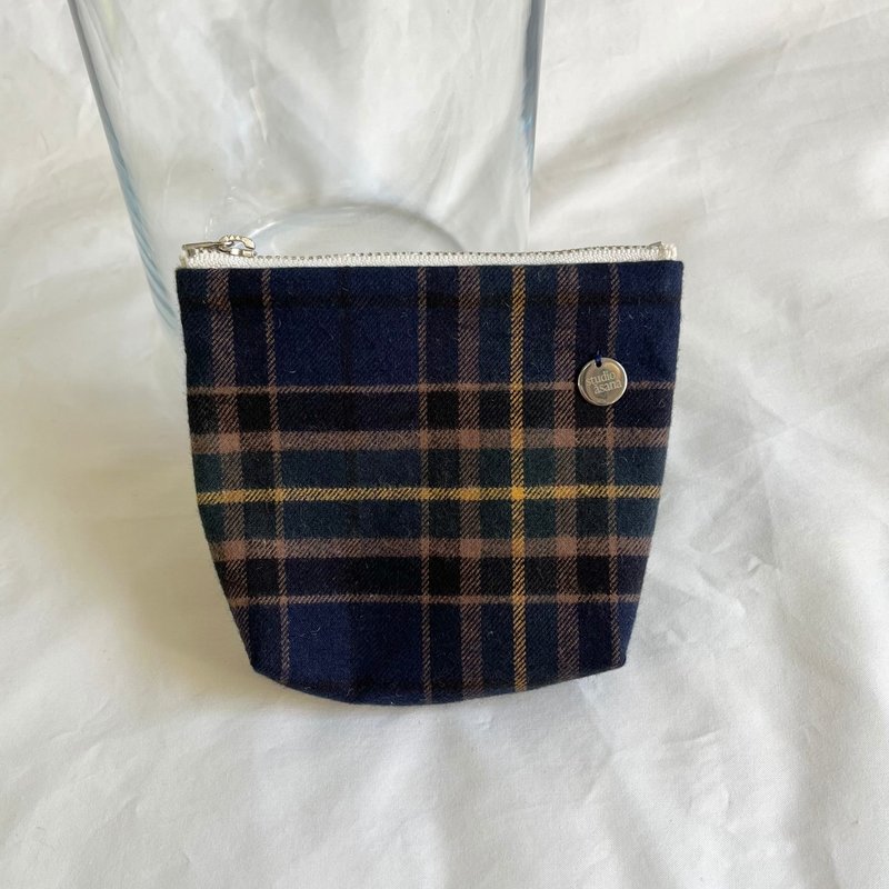 āsana Simple Daily Pouch / Blue Tartan Check (Size S) - Toiletry Bags & Pouches - Cotton & Hemp Blue