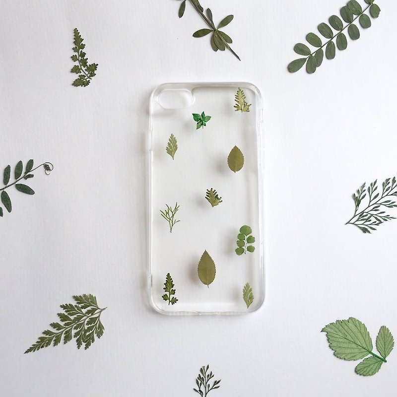 Fresh Breeze Kale - pressed flower phone case - เคส/ซองมือถือ - พืช/ดอกไม้ สีเขียว