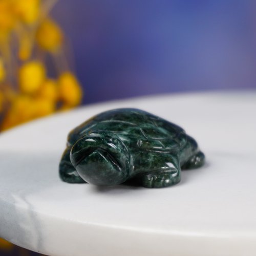 幸運・長寿】老花緑翡翠亀の置物 |天然ビルマ翡翠 A グレード
