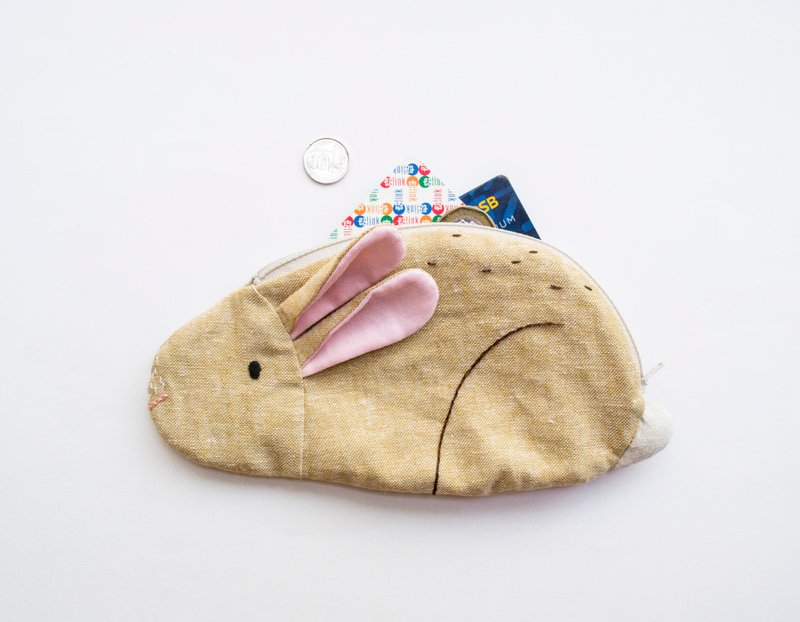 兔 Bunny Loaf small zip pouch case - Oatmeal - อื่นๆ - ผ้าฝ้าย/ผ้าลินิน สีกากี