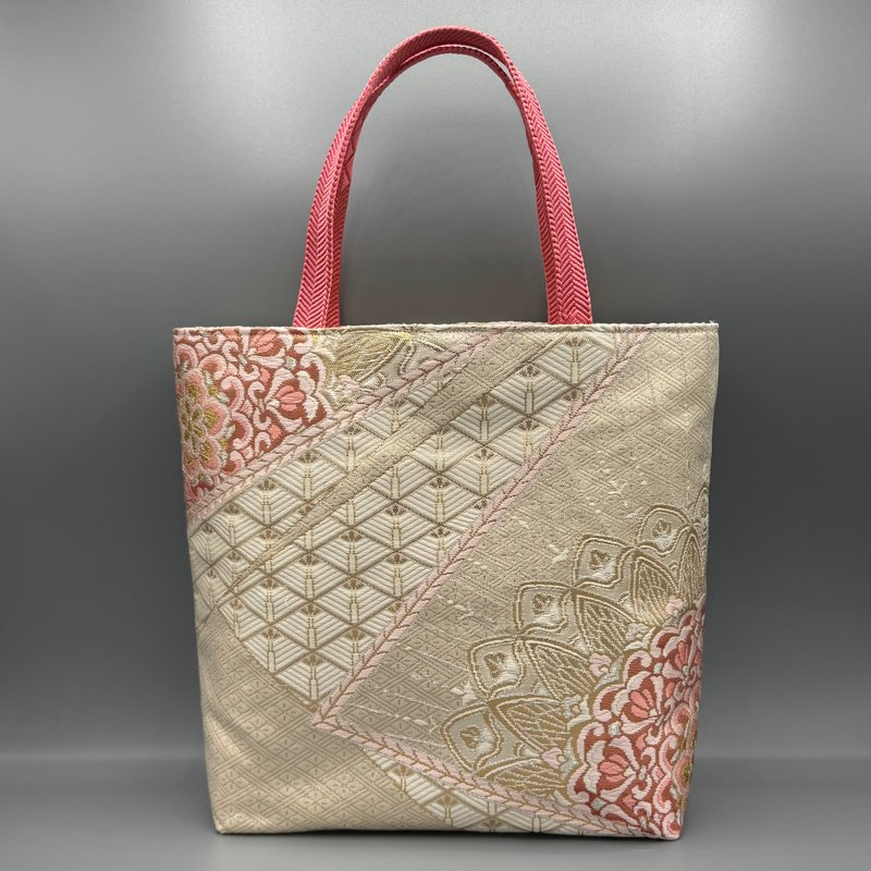 着物 帯 帯締め ハンドメイド トートバッグ リメイク ゴールド ピンク 西陣織 - 手提包/手提袋 - 絲．絹 白色
