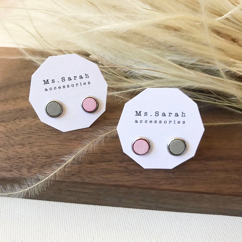 Leather earrings_round frame No. 3 works #6_ cherry blossom pink with gray (can be modified) - Earrings & Clip-ons - Genuine Leather Red