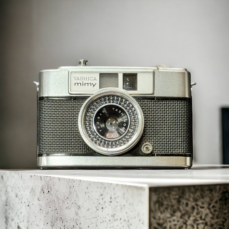 135底片 Yashica Mimy 半格 底片相機 整體八成新 - 相機/拍立得/底片相機 - 其他材質 銀色