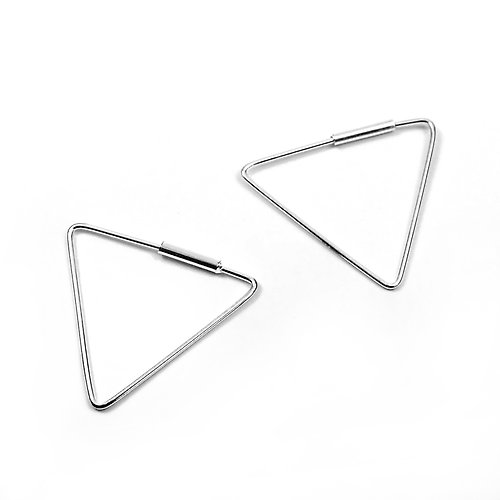Miss Maru Jewellery 瘋狂幾何 | 極簡(大)三角形幾何925純銀線耳針耳環