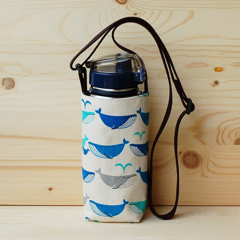 鯨魚噴水斜背可調式水壺袋 - 飲料提袋/杯袋/杯套 - 棉．麻 藍色