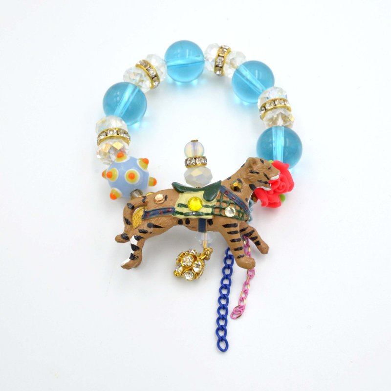 TIMBEE LO 動物田園清新創意法國旋轉木馬獅子施華洛水晶小花手鍊 - 手鍊/手環 - 塑膠 多色