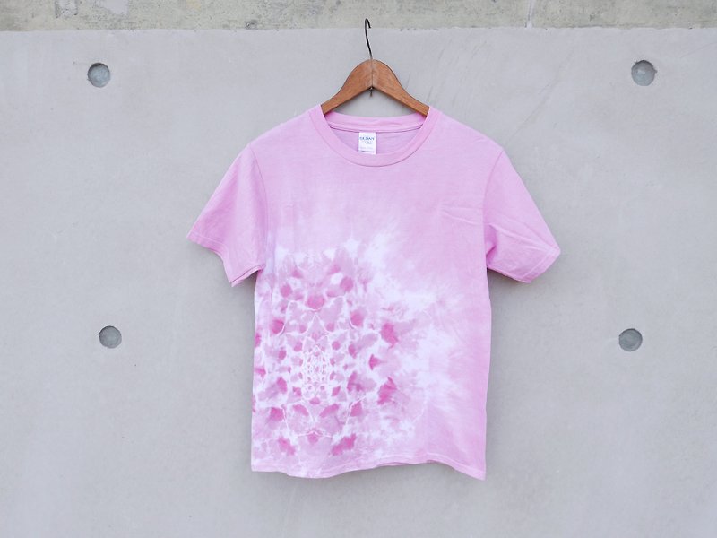 手染めTシャツ  台湾 デザイン さくら Sakura - Tシャツ - コットン・麻 ピンク