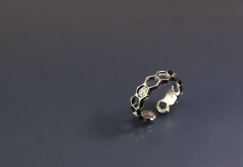 Maple jewelry design 圖樣系列-縷空六角形925銀戒