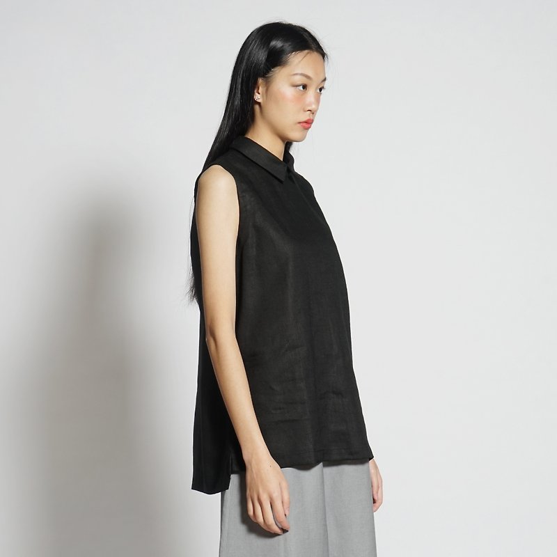 Black and white cut 17SS small shirt collar sleeveless shirt black - Women's Tops - Cotton & Hemp Black