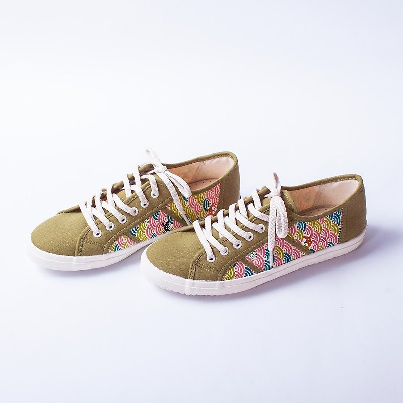 Lace-up casual shoes Flat Sneakers with Japanese fabrics Leather insole - รองเท้าลำลองผู้หญิง - ผ้าฝ้าย/ผ้าลินิน สีเขียว
