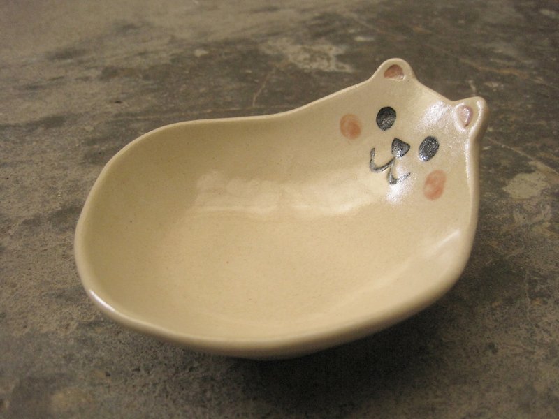 DoDo hand-made animal shape bowl-polar bear shallow bowl - Bowls - Pottery White