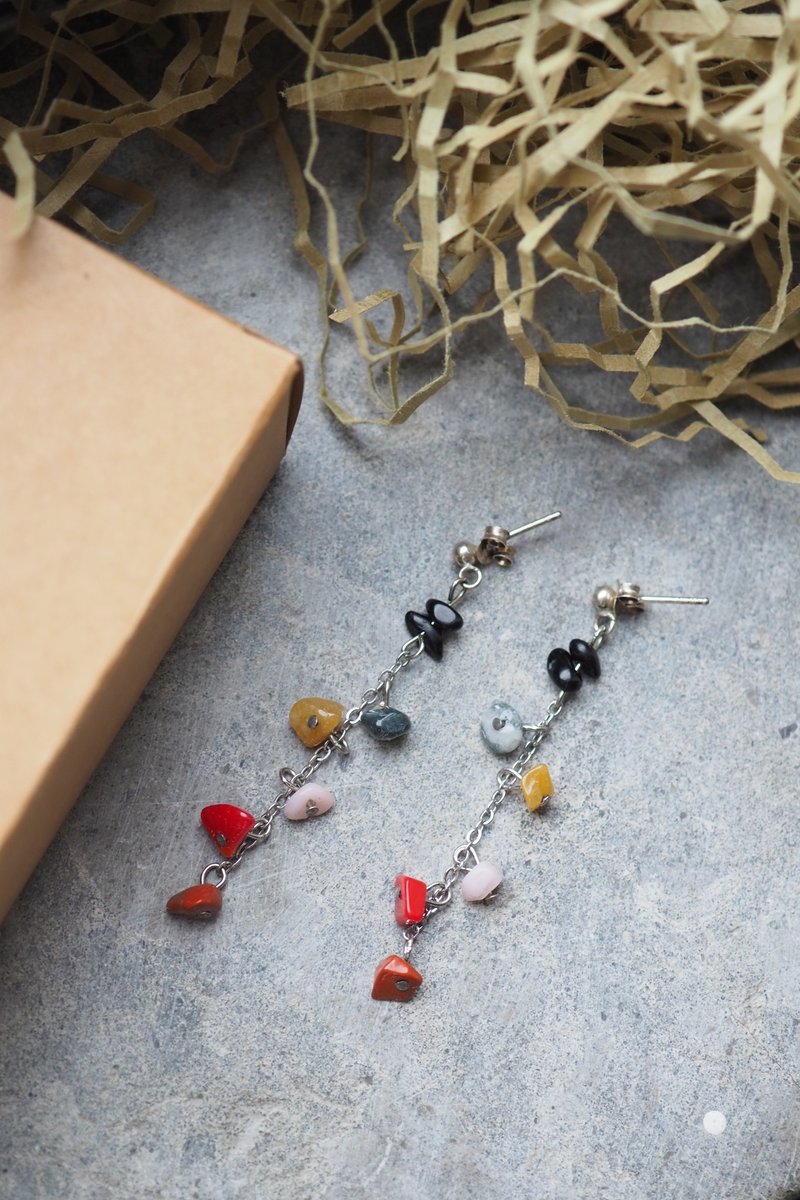 925 Silver Stud Earrings, raw stones, jasper, tourmaline, hawkeye, opal, coral - 耳環/耳夾/耳骨夾 - 半寶石 多色