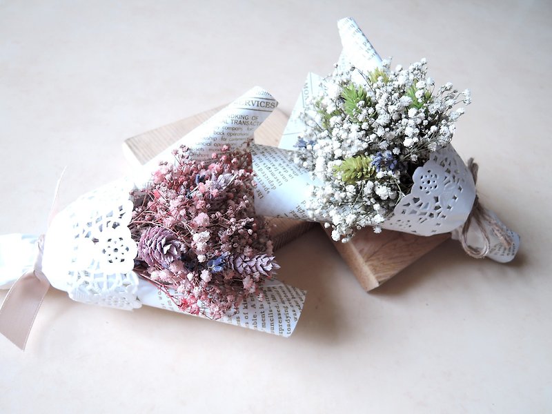 [Oz] Dried Flowers / small bouquet / wedding props cloth / window display / decoration goods - ของวางตกแต่ง - พืช/ดอกไม้ สีเขียว