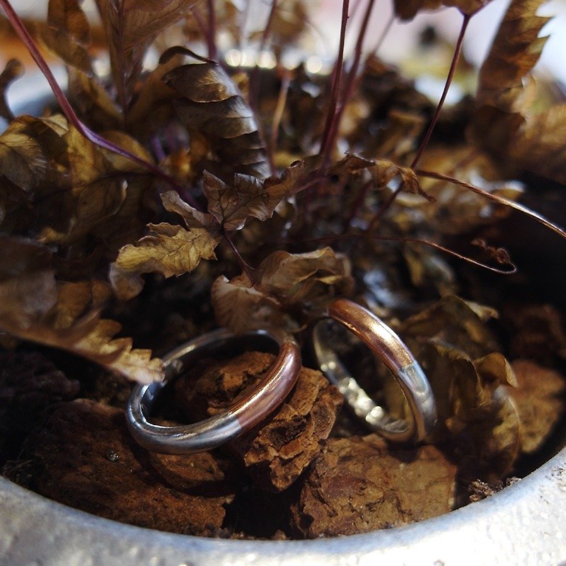 EG hand-made studio [Metal MIX - copper splicing ring] Handmade 999 sterling silver - แหวนทั่วไป - โลหะ สีเทา