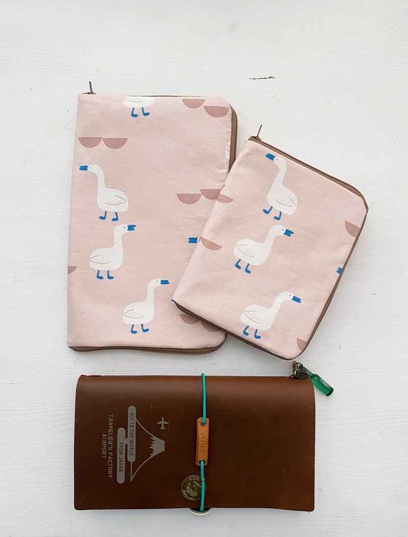 hairmo goose zipper stationery muffin bag (A6/A5/B6/TN) - Pencil Cases - Cotton & Hemp Pink