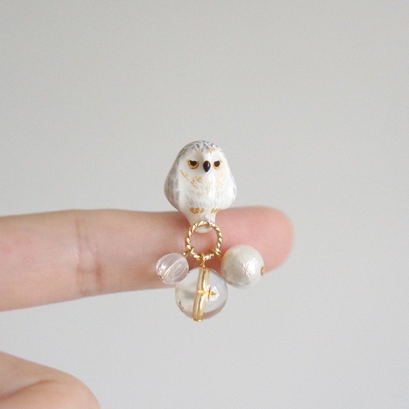 [Unicorn forest clan] snow owl painted dream ring single ear / ear clip - ต่างหู - ดินเหนียว 