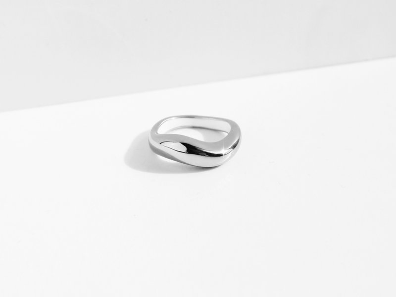 FLOW Ring | Silver | Engravable - แหวนทั่วไป - สแตนเลส สีเงิน