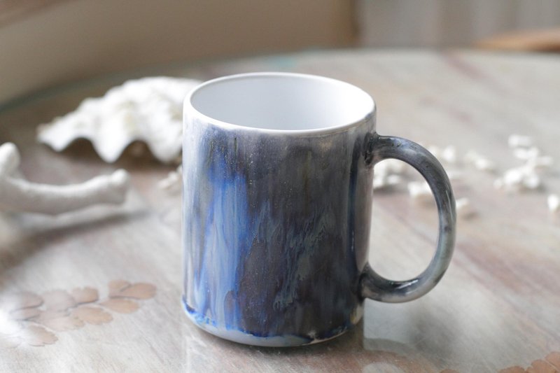 Hand-glazed oil painting style porcelain cup/mug 23 - แก้วมัค/แก้วกาแฟ - ดินเผา สีน้ำเงิน