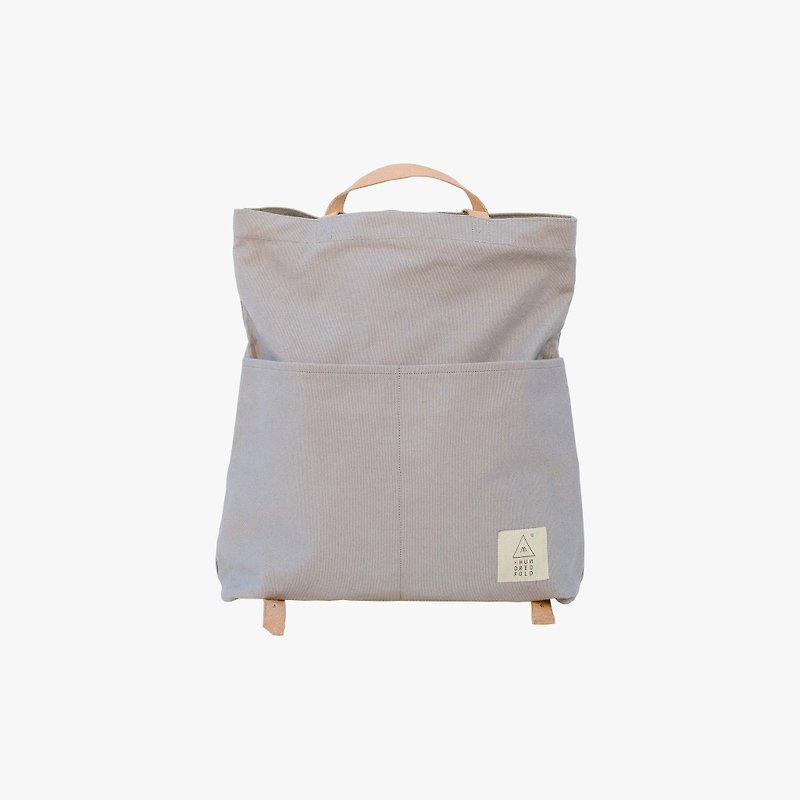 Traveller Basic Backpack: Dove Grey - กระเป๋าถือ - ผ้าฝ้าย/ผ้าลินิน 