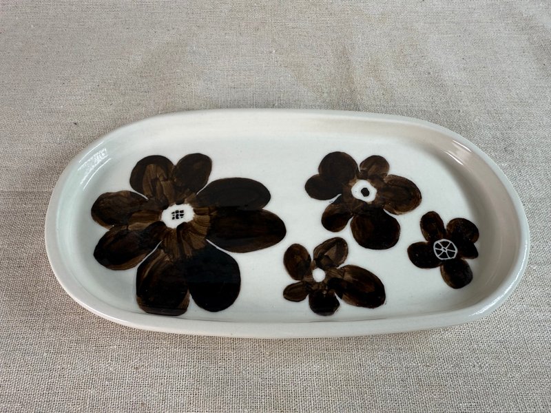 橢圓花盤-2 - 盤子/餐盤/盤架 - 陶 白色