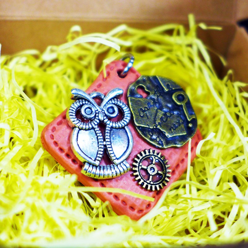 [Saturn] Leather wall pieces fresh style warm orange sun guardian owl keychain | Personalized Party Series: Guardian (Japan) | [Saturn Ring] This is Party: Guardian (Day) | Fimo metal composite creation. Waterproof material. Necklaces can be changed - ที่ห้อยกุญแจ - วัสดุกันนำ้ สีส้ม