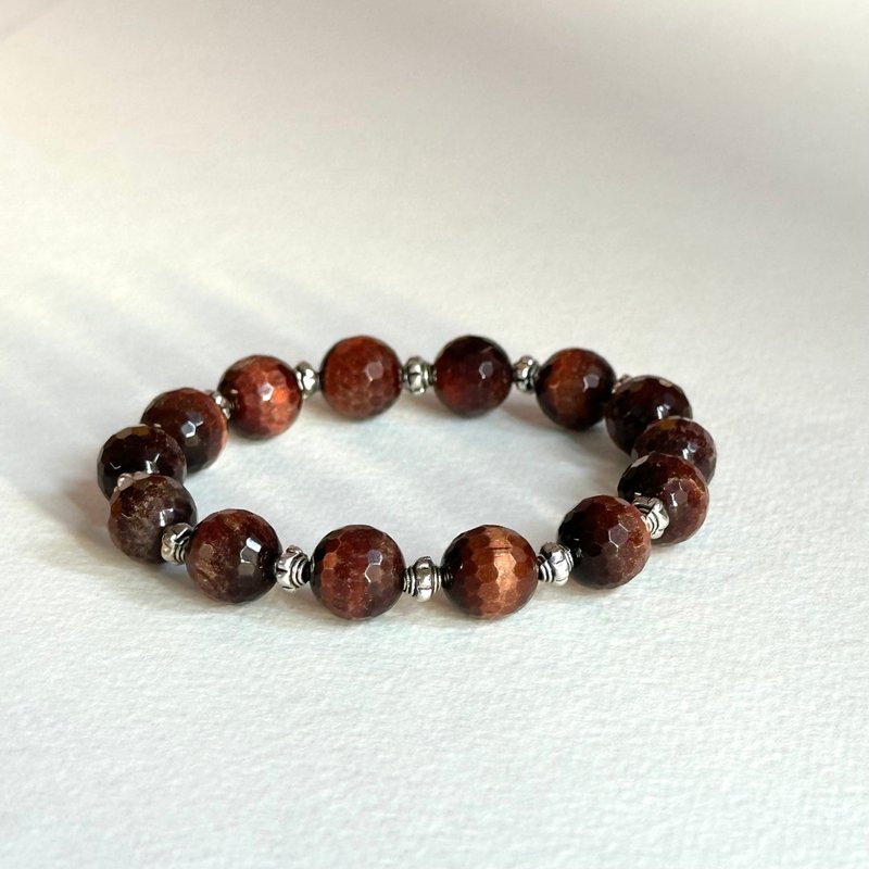 [Faith] Red tiger eye stone cut angle pure bead bracelet improves low self-esteem, indecisiveness, tenacity, and persistence in goals - สร้อยข้อมือ - เครื่องประดับพลอย สีแดง