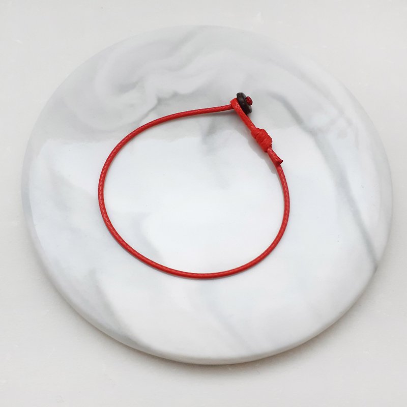 Wax thread bracelet single thread button style plain simple Wax rope thin thread - สร้อยข้อมือ - วัสดุอื่นๆ สีแดง
